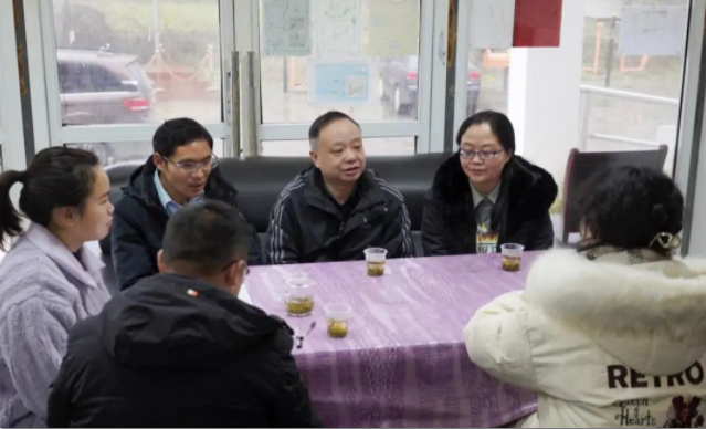 黨委副書記付善華，黨委委員、副院長黃文碧到鄉(xiāng)村振興聯(lián)系點開展調(diào)研
