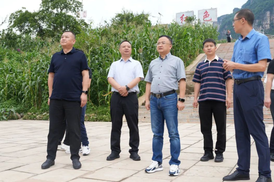 李涌、邱國援帶隊到鄉(xiāng)村振興聯(lián)系點(diǎn)開展幫扶調(diào)研