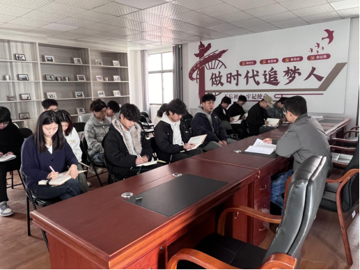第三屆學(xué)生社區(qū)自主管理委員會(huì)召開第二周工作例會(huì)